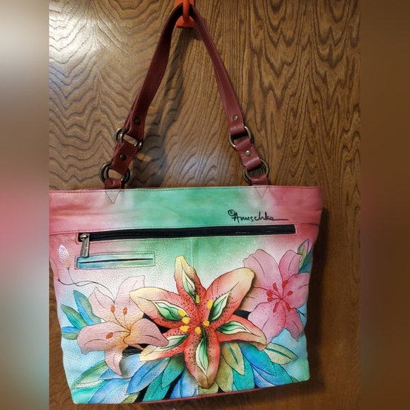 Anuschka Leather Shoulder Bag - Picture 2 of 13